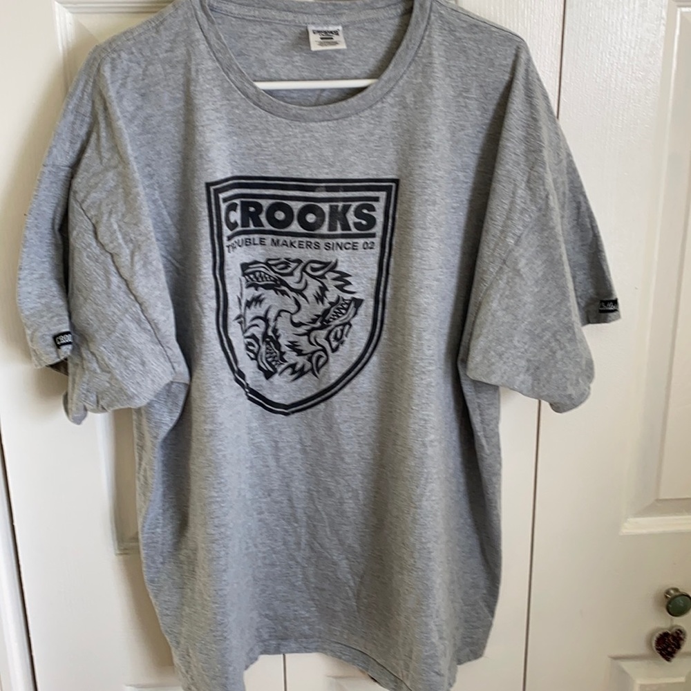 Crooks and castles T-shirt